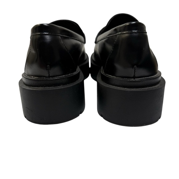 H&M Chunky Black Loafers.
Size 41 - Picture 5 of 11